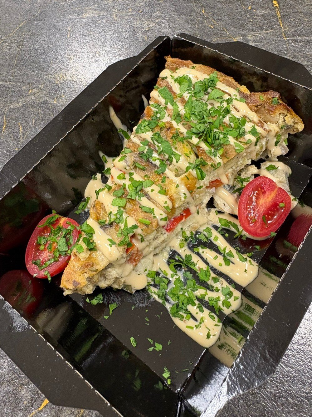 "Осенний микс" с грибами с прованскими травами под грибным соусом