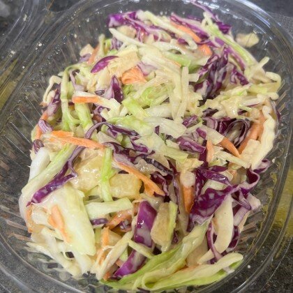 Салат коул- слоу с ананасом