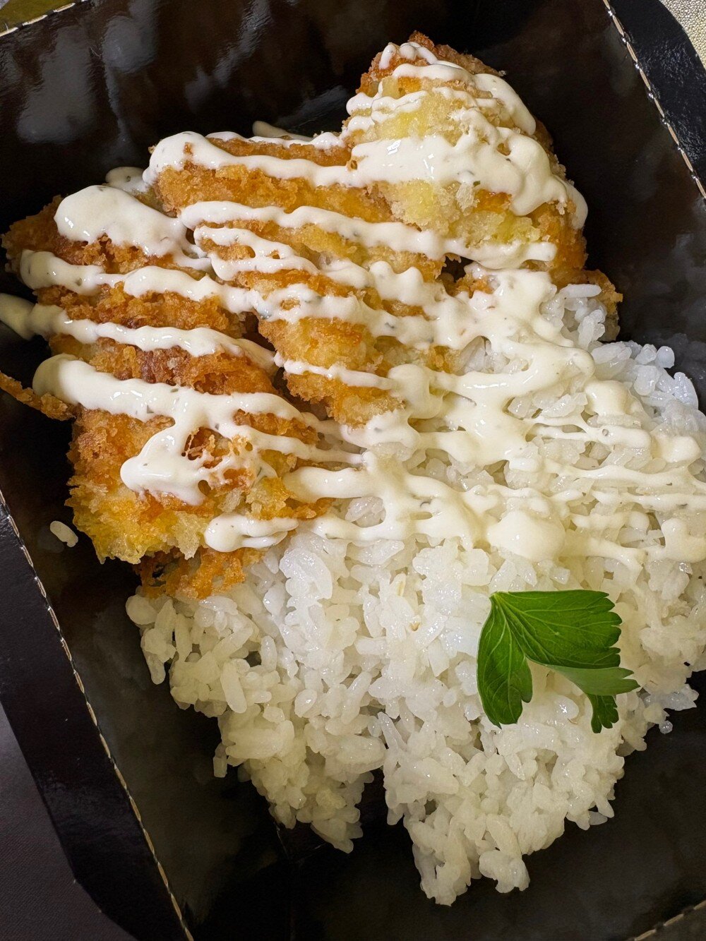 Треска в сырной панировке с рисом