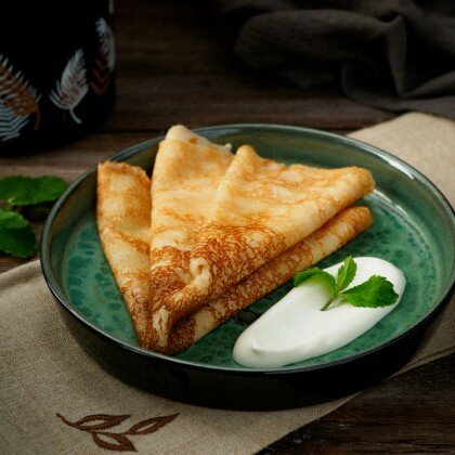 Блины со сметаной