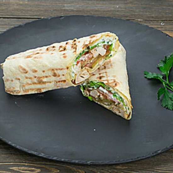 Шаурма «Куриная-тостер» (с маринованными огурцами)