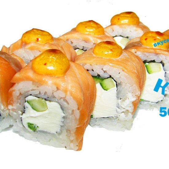 Запечённый ролл «Филадельфия» под соусом спайси