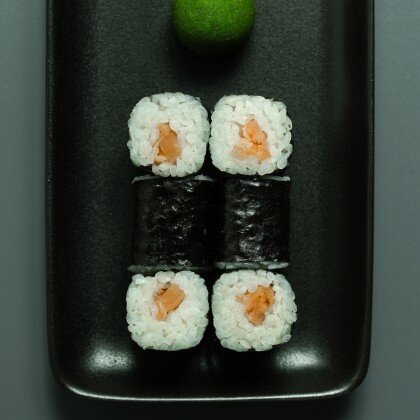 Ролл «Сяке маки»