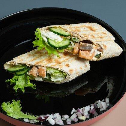 Ролл с лососем