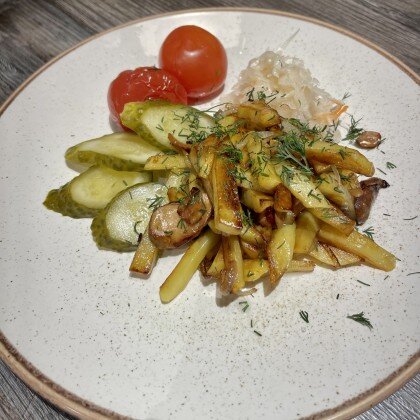 Картофель жареный с белыми грибами п/м