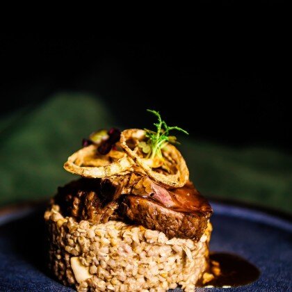 Гречата с ростбифом в перечном соусе