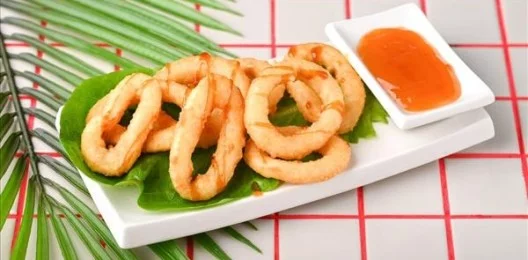 Жареные кольца кальмаров