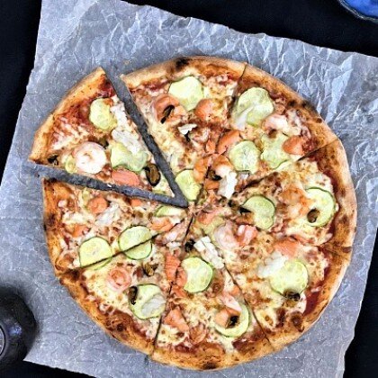 Пицца «Море и Горы томатная»