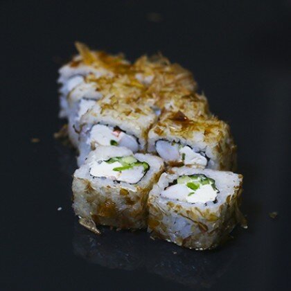 Ролл «Бонито с креветкой»