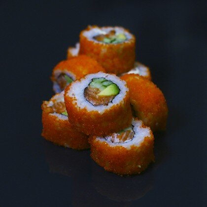 Ролл «Калифорния с лососем»