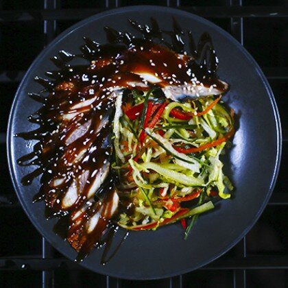 Салат с угрем