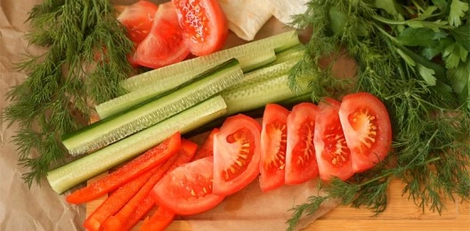 Нарезка из свежих овощей