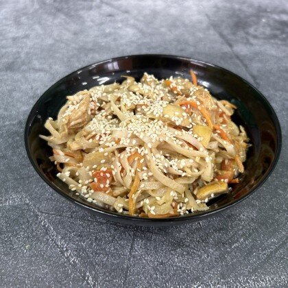 Лапша WOK с курицей и грибами