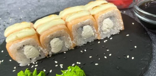 Ролл «Филадельфия хот»