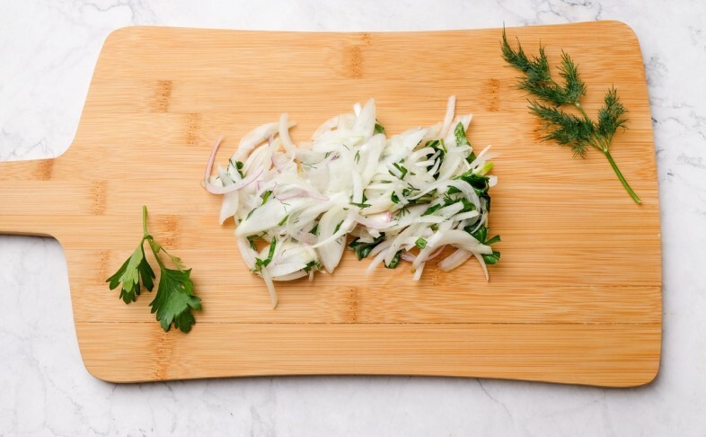 Лук маринованный