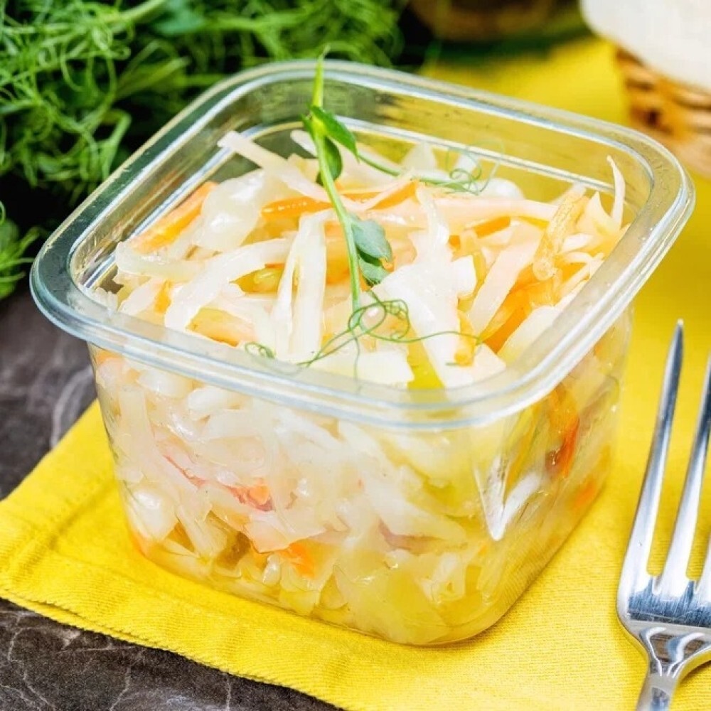 Салат с капустой 500 гр