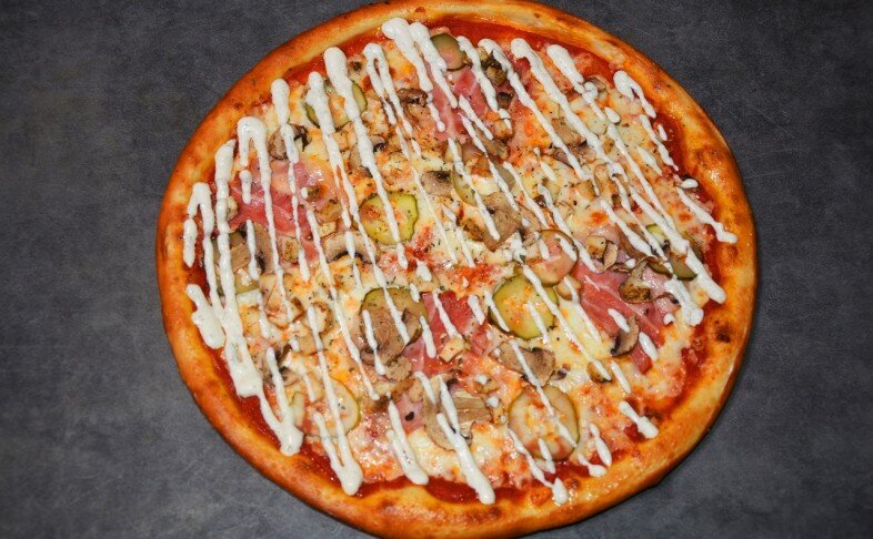 Курочка и бекон