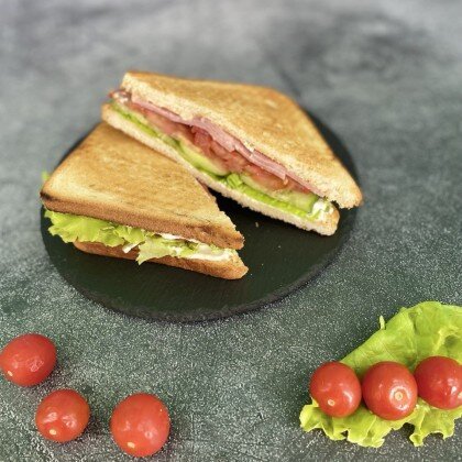 Сэндвич с ветчиной