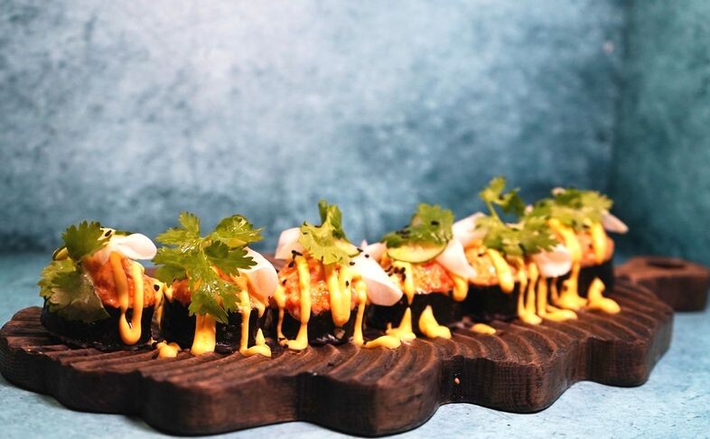 Угорь тар-тар в подарок