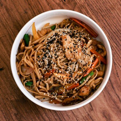 Вок с курицей терияки