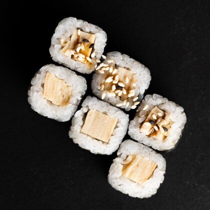 Классический ролл с омлетом