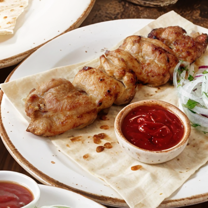 Шашлык из мякоти куриного бедра