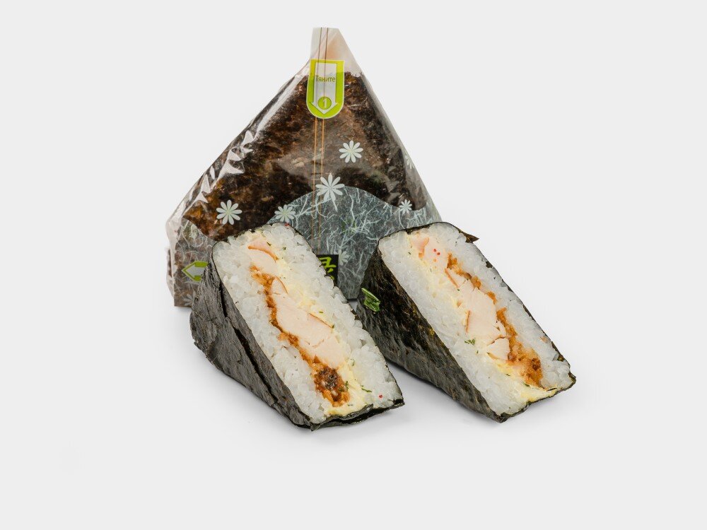 Онигири Цезарь с курочкой