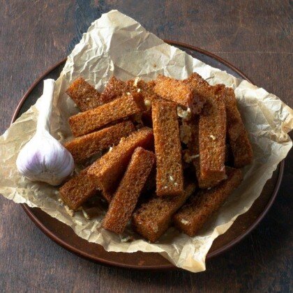 Гренки с чесноком