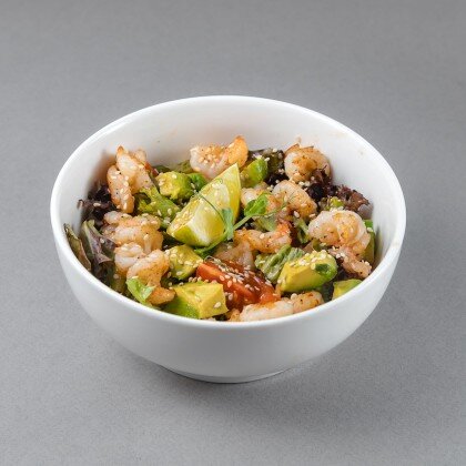 Салат с тигровой креветкой в сладком чили