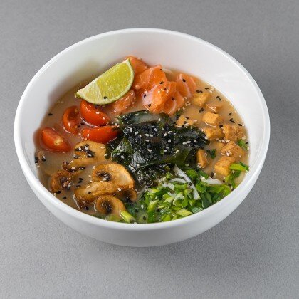 Мисо с Мурманским лососем и трюфельным маслом