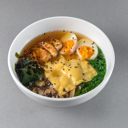 Рамен с копчёным цыплкенком в соусе терияки