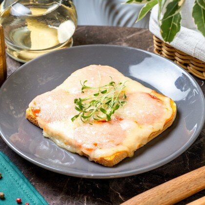 Горячий бутерброд с пепперони