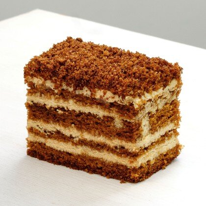 Пирожное "Медовик"