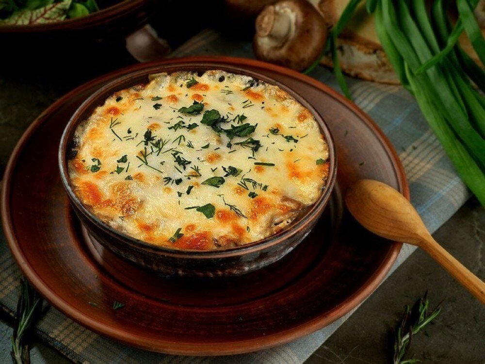 Жульен с курицей и грибами