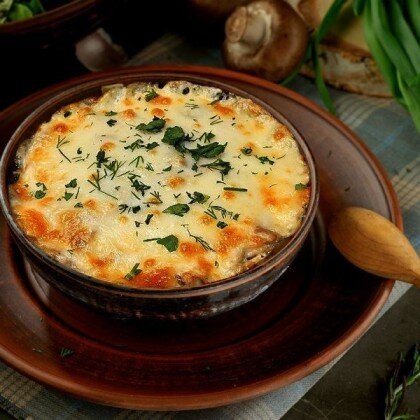 Жульен с курицей и грибами