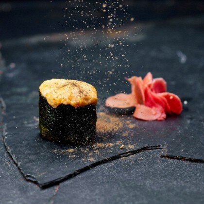 Нигири с мидиями 1 шт.