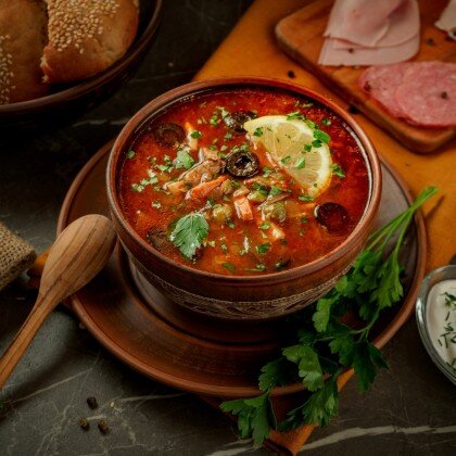 Солянка мясная