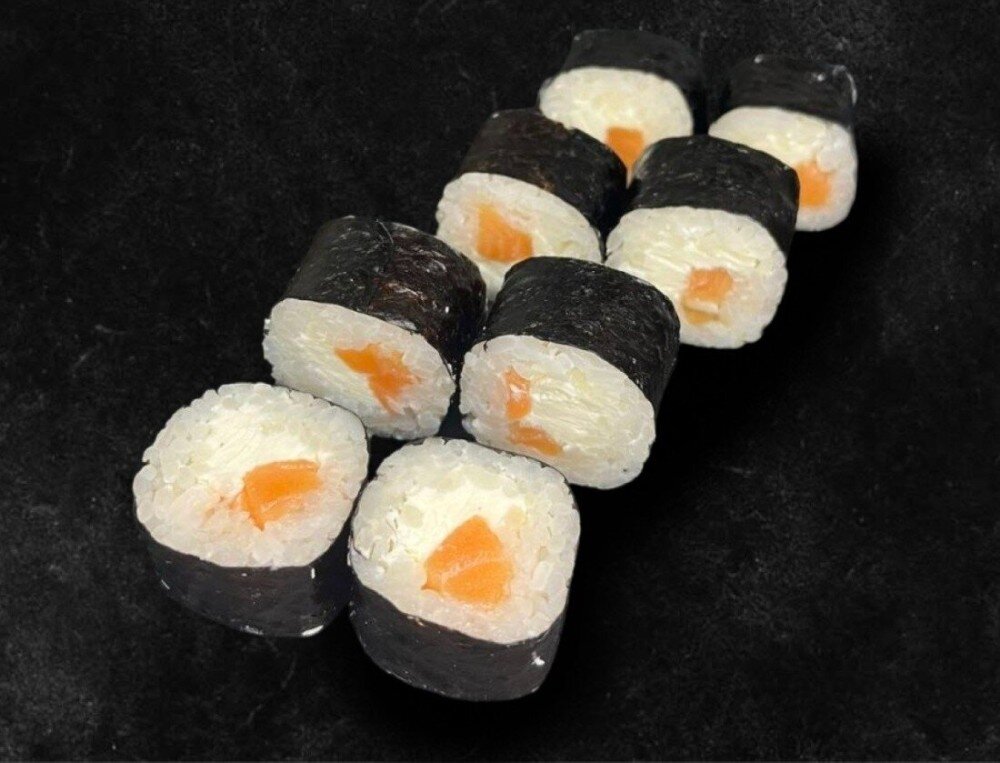 Сливочные маки с копченым лососем 8 шт