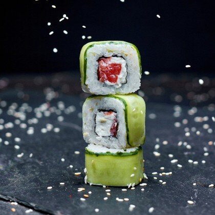 Сливочный ролл с лососем 8 шт