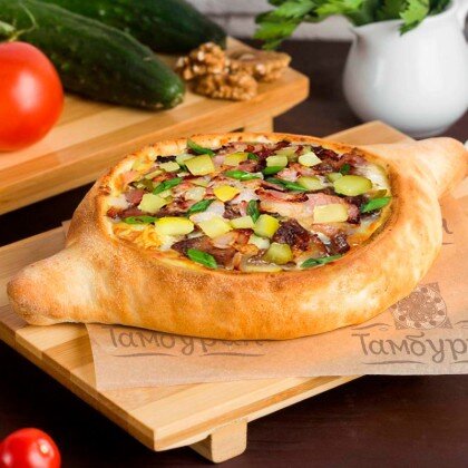 Хачапури с мраморной говядиной и беконом