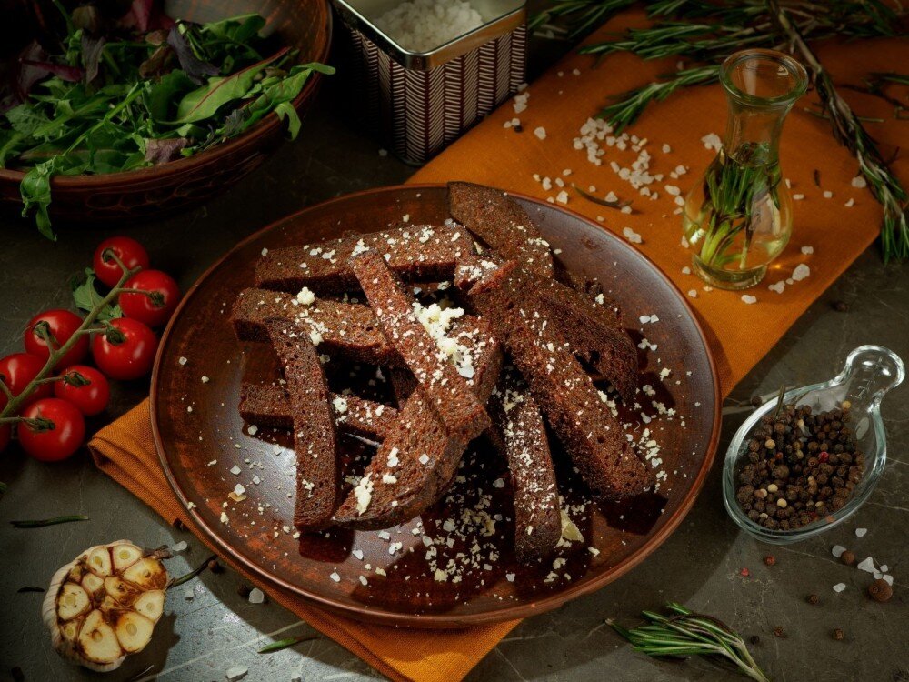 Гренки с чесноком и пармезаном 190 гр