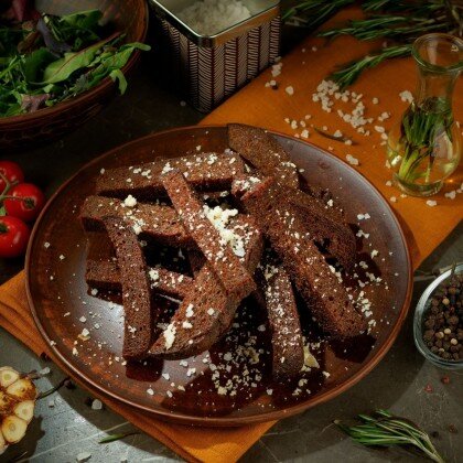 Гренки с чесноком и пармезаном 190 гр