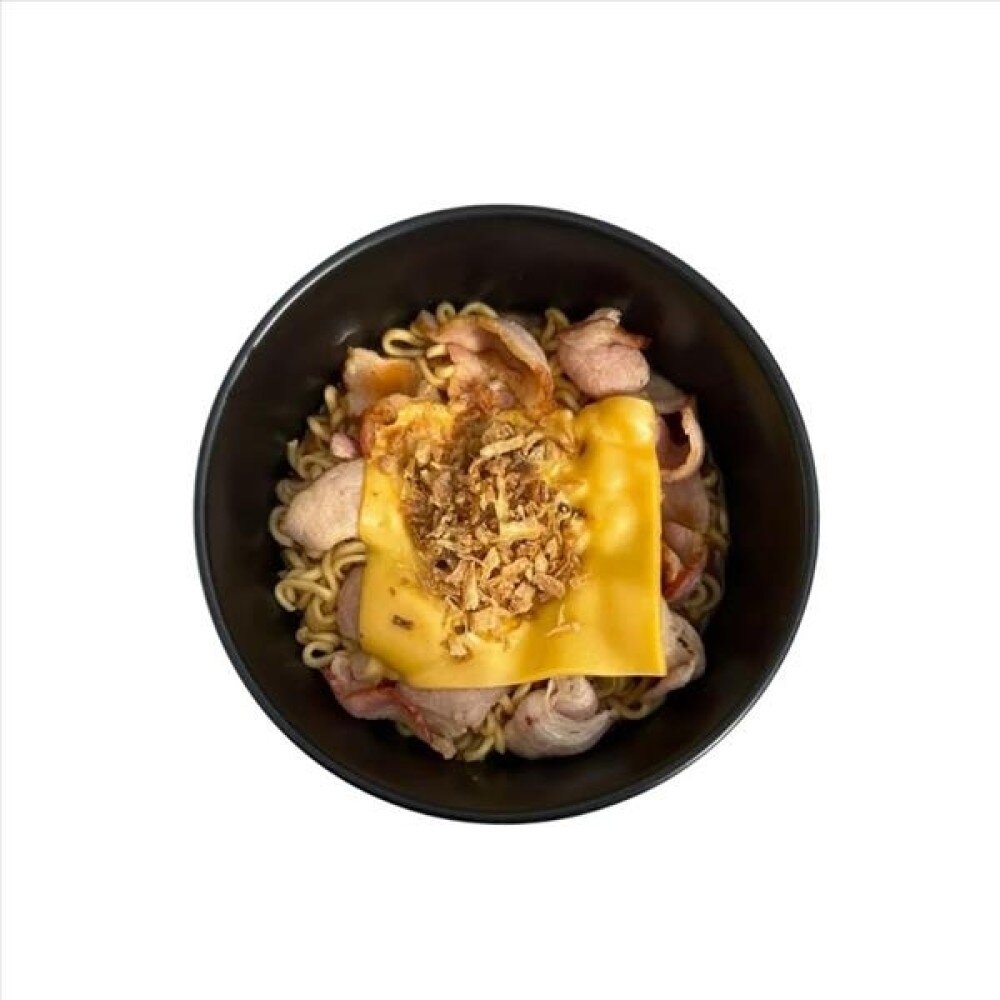 Сырный рамен с беконом