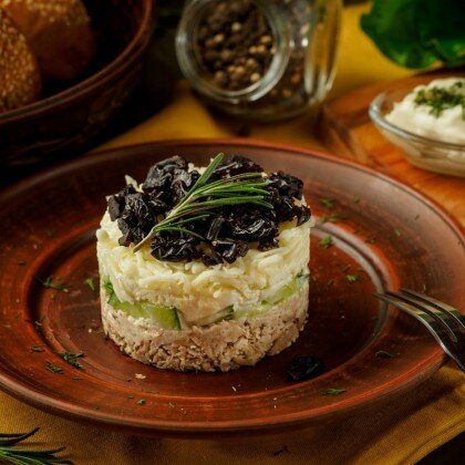 Салат "Каприз"