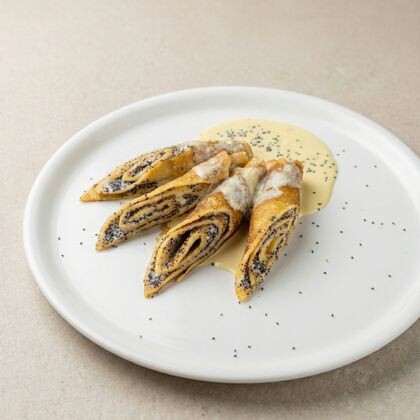 Блинчики с маком и соусом сабайон