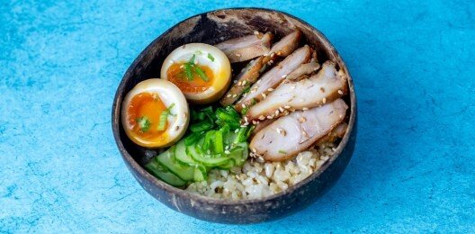 Сливочный рис с яйцом и курицей