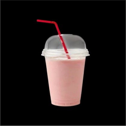 Клубничный молочный коктейль