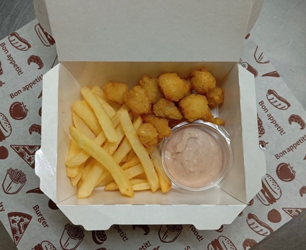 Школьный бокс с куриным попкорном