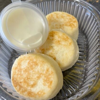 Сырники со сметаной