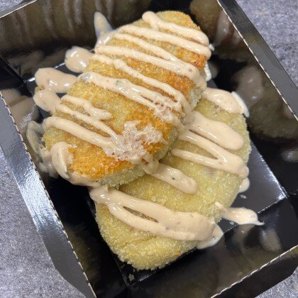 Зразы картофельные с мясной начинкой с грибным соусом